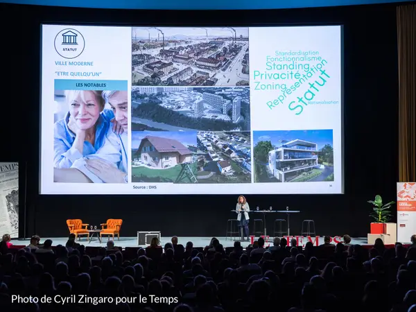 Recherche appliquée & formation Produire des connaissances et transmettre un savoir-faire en programmation et conception orientée usagers.